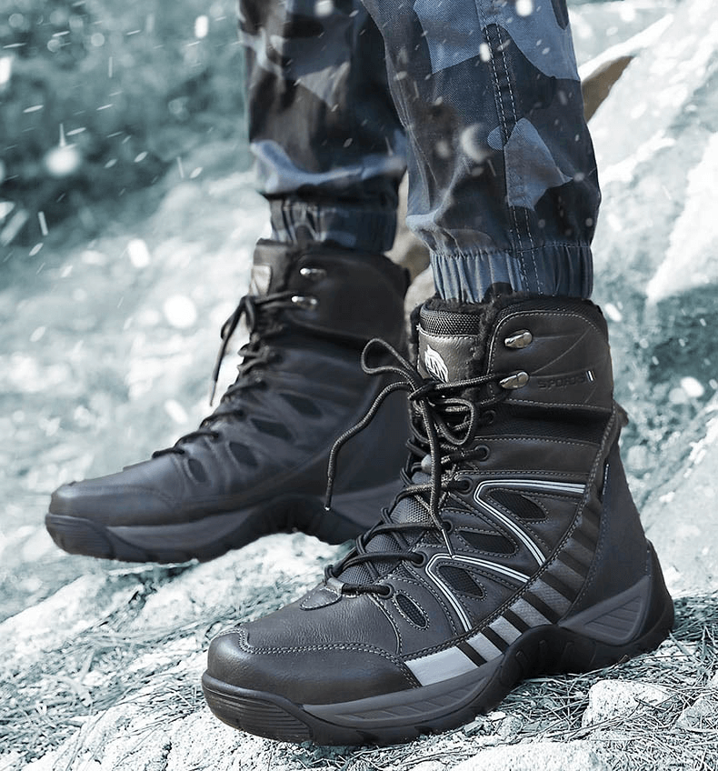Waterproof leather military snow boots with anti-slip sole and plush inside, keeping feet warm and secure in snowy conditions. SF0804